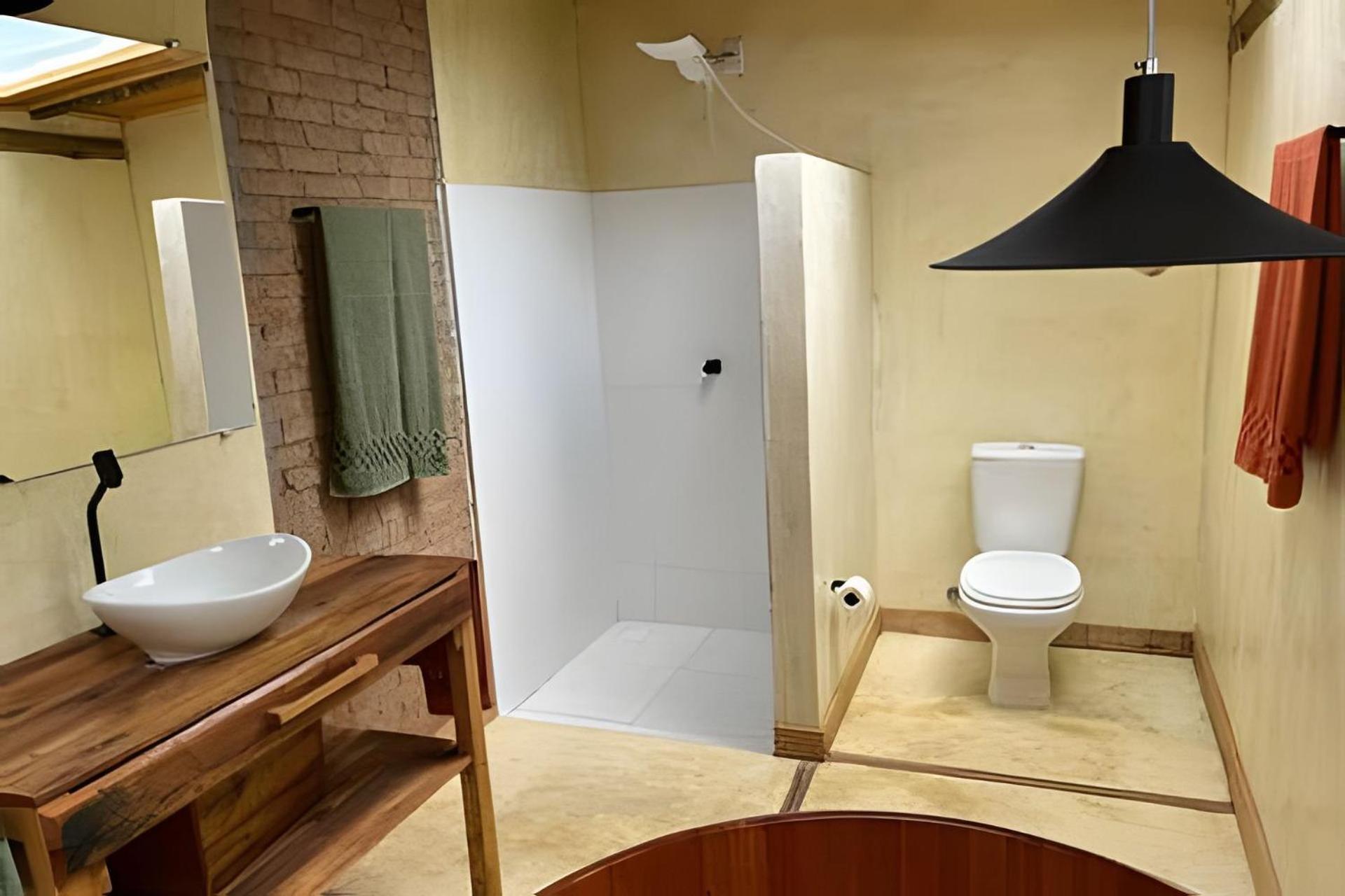 Sitio Santo Antonio - Chale 1 Com Ofuro Guest House อาทิบายา ภายนอก รูปภาพ