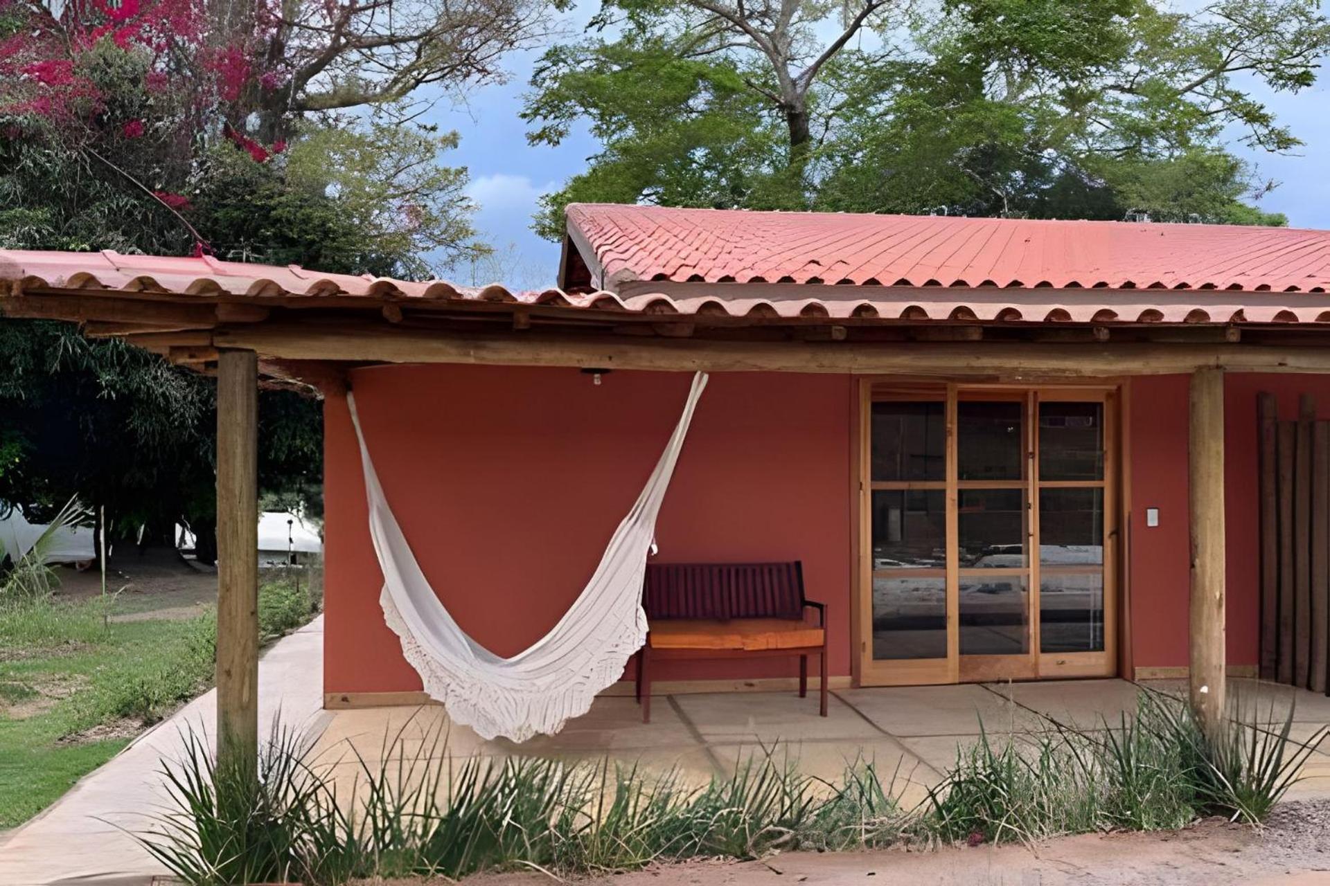 Sitio Santo Antonio - Chale 1 Com Ofuro Guest House อาทิบายา ภายนอก รูปภาพ